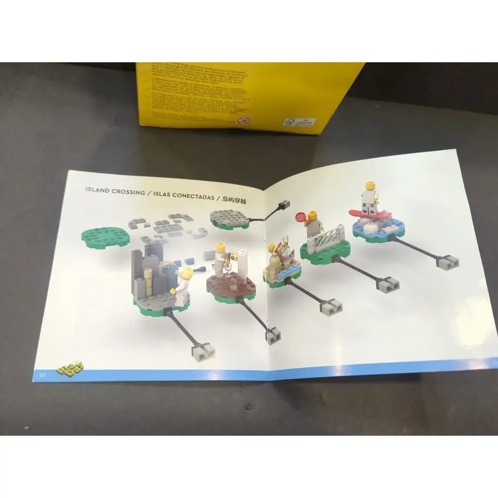 Lego Play Day 2024 - Exclusive Employee Gift 6528720 Open‎ Box